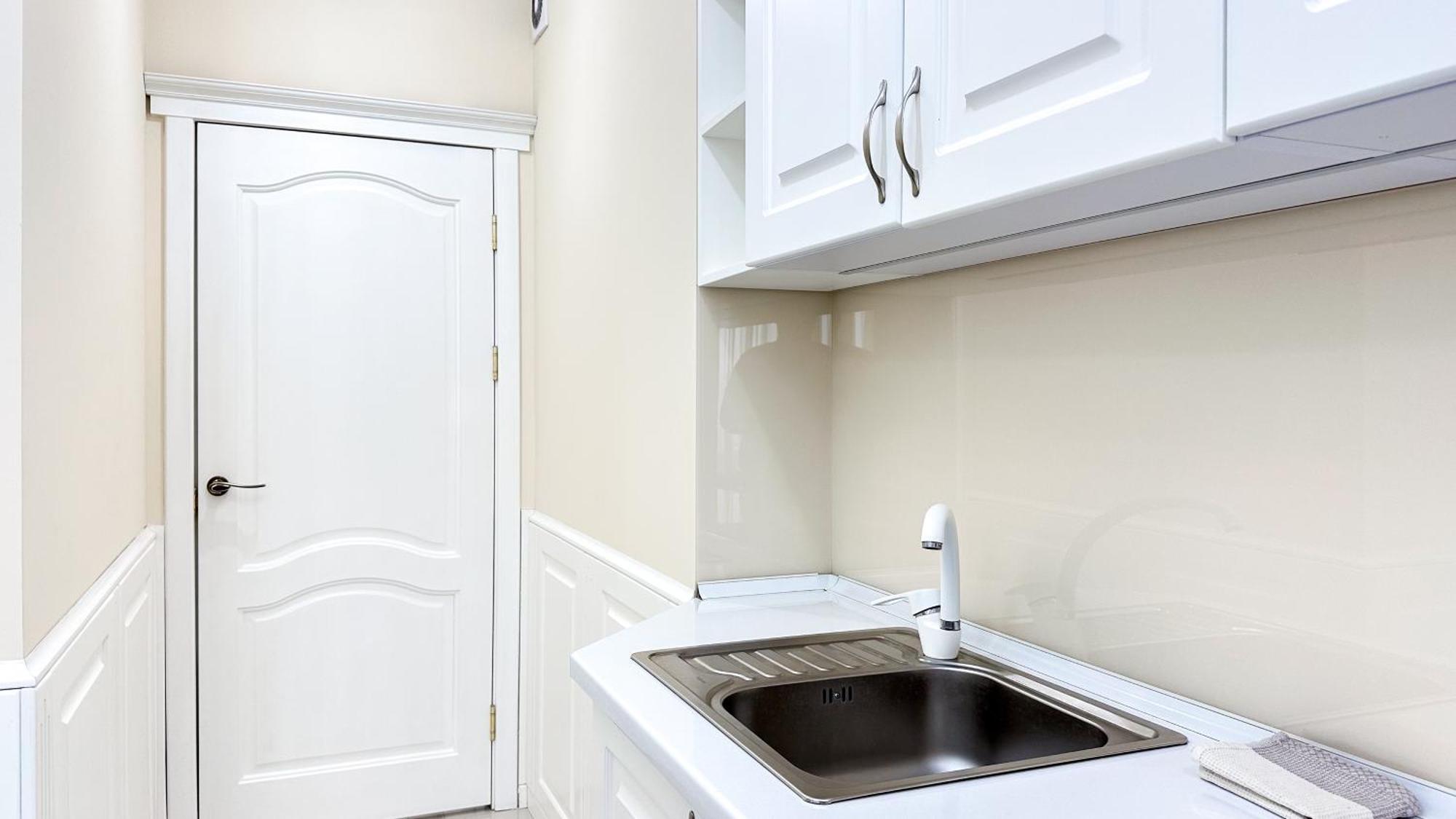 Business Class Apartments In The City Center Κισινάου Εξωτερικό φωτογραφία